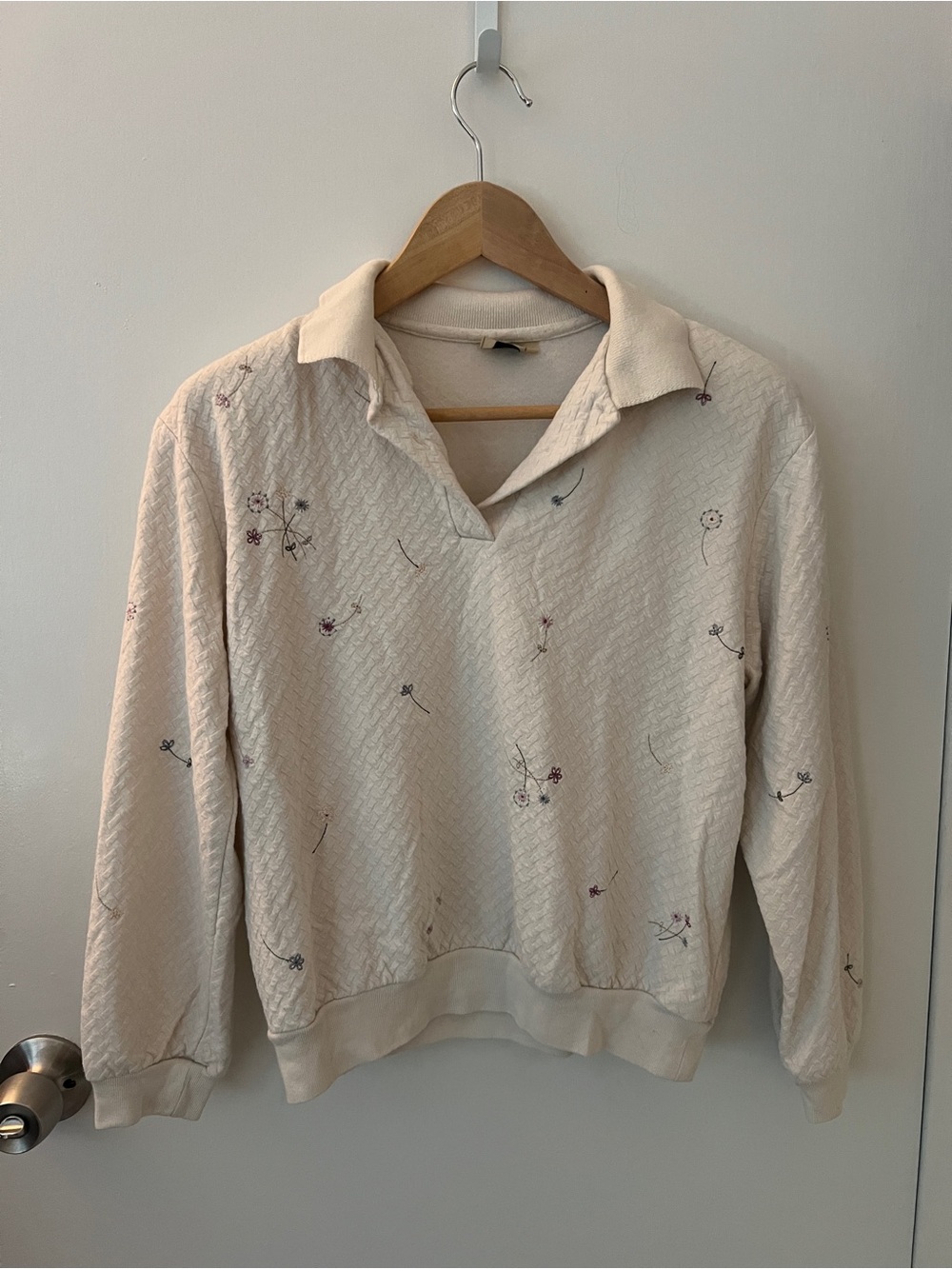 Vintage Floral Quilted Collar Sweater
